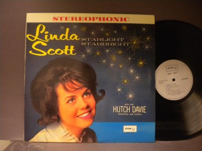 Tumnagel för auktion "LINDA SCOTT - STARLIGHT STARBRIGHT - HUTCH DAVIE ORCH & CHORUS"