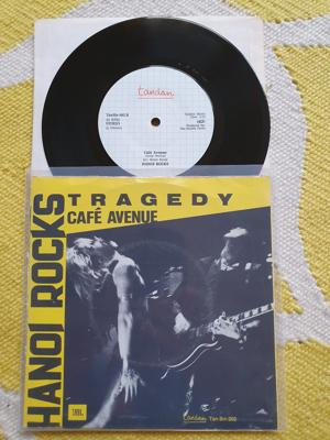 Tumnagel för auktion "Hanoi Rocks: Tragedy Tandan Rec Rare"
