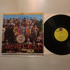 Tumnagel för auktion "The Beatles Sgt Pepper's lonely hearts club band USA 1969"