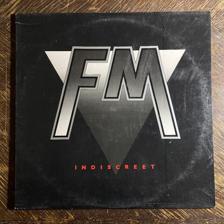 Tumnagel för auktion "FM - Indiscreet 1986. UK Press! Originalinner! AOR. Prog-rock. LP"