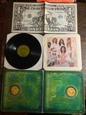 Tumnagel för auktion "ALICE COOPER - Billion Dollar Babies 1973. Komplett US Orig!! FOC. Prog-rock. LP"