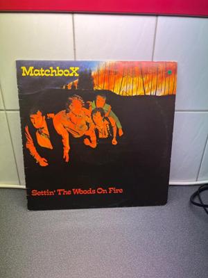Tumnagel för auktion "Matchbox - settin the woods on fire 12” LP"