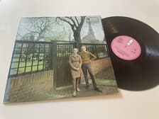 Tumnagel för auktion "FAIRPORT CONVENTION unhlfbricking UK PINK ISLAND FOLK ROCK sandy denny LP"