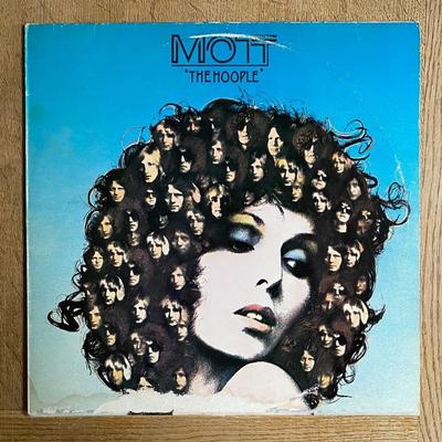 Tumnagel för auktion "MOTT THE HOOPLE - The Hoople LP"