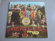 Tumnagel för auktion "LP  Beatles - Sgt Peppers Lonely Hearts Club Band"