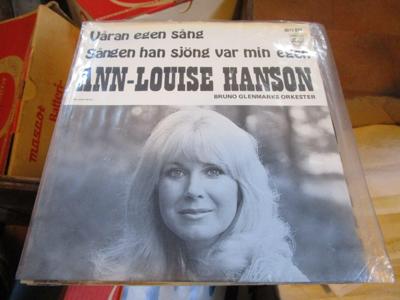 Tumnagel för auktion "ANN-LOUISE HANSON - VÅRAN EGEN SÅNG - SÅNGEN HAN SJÖNG VAR MIN EGEN - SINGEL"