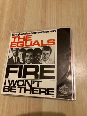 Tumnagel för auktion "The Equals - Fire - EP - POS1031 - 1967 - VG+ - Swe press"
