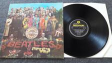 Tumnagel för auktion "THE BEATLES - SGT. PEPPER'S LONELY HEARTS CLUB BAND   - PMC 7027 - MONO"