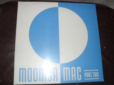 Tumnagel för auktion "Moonica Mac - Part two"