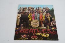 Tumnagel för auktion "The Beatles Sgt. Pepper's Lonely Hearts Club Band UK LP Stereo 1967 Rock"