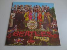 Tumnagel för auktion "LP  Beatles -  Sgt Pepper Lonely Hearts Club  EX+"