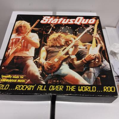 Tumnagel för auktion "Status Quo Samlings LP Box 10skivor "