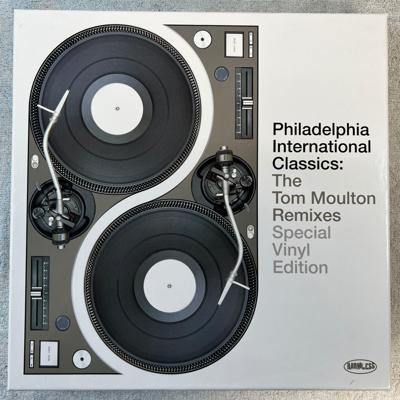 Tumnagel för auktion "Philadelphia International Classics: Tom Moulton Remixes  BOX 8x12"single Rare !"