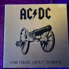 Tumnagel för auktion "AC DC ”For those about to rock”(we salute)"