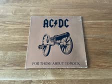 Tumnagel för auktion "AC/DC – For Those About To Rock (We Salute You) LP 1981"