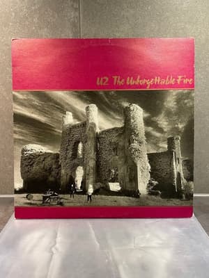 Tumnagel för auktion "Vinyl! U2 - The Unforgettable Fire! I fint skick! Originalpress!"