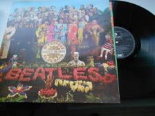 Tumnagel för auktion "LP THE BEATLES SGT PEPPERS LONELY HEARTS CLUB BAND ARKIVEX? NYSKICK!!"