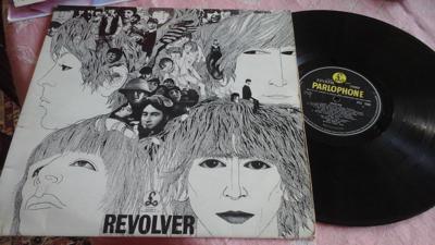 Tumnagel för auktion "LP/vinyl  Beatles Revolver 1966 Parlophone PCS 7009"
