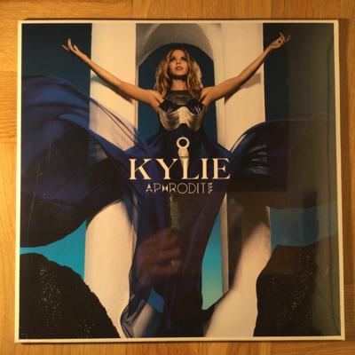 Tumnagel för auktion "Kylie Minogue  "Aphrodite"    Vinyl 2010"