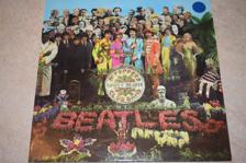 Tumnagel för auktion "Beatles      Sgt Peppers Lonely Hearts Club Band"