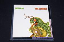 Tumnagel för auktion "The Strokes Reptilia Vinyl 7" 2004 Rough Trade Garage Rock Indie"