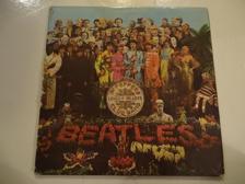 Tumnagel för auktion "The Beatles – Sgt. Pepper's Lonely Hearts Club Band. Parlophone – PCS 7027 1967."