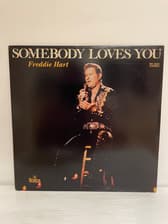 Tumnagel för auktion "Freddie Hart - Somebody Loves You USA press-82"