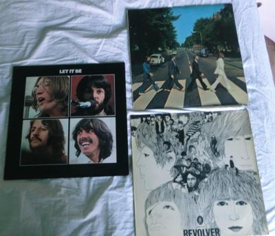 Tumnagel för auktion " 3 LP skivor Beatles, revolver, Abbey road, let it be"