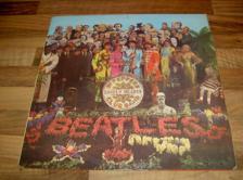 Tumnagel för auktion "LP - Beatles - Sgt. Pepper's Lonely Hearts Club"