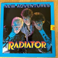 Tumnagel för auktion "NEW ADVENTURES – Radiator - LP - nl -83 - 24-0137-1 - power pop / rock /new wave"