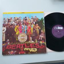 Tumnagel för auktion "The Beatles, Sgt. Peppers Lonely Hearts Club Band Gatefold"