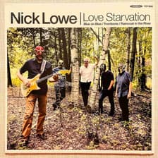 Tumnagel för auktion "NICK LOWE - LOVE STARVATION. VINYL LP -19. ROCK / ROCK N ROLL. INPLASTAD"