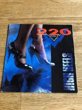 Tumnagel för auktion "220 Volt - High heels - vinyl"