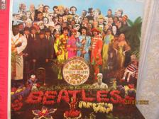 Tumnagel för auktion "LP.  THE BEATLES  Sgt. Pepper's Lonely Hearts Club Band"