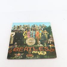 Tumnagel för auktion "LP The Beatles, Sgt Peppers Lonely Hearts Club Band"