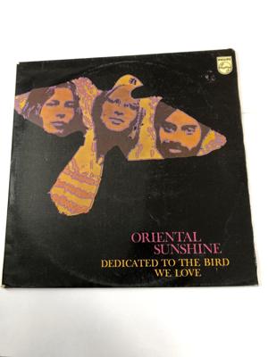 Tumnagel för auktion "Oriental Sunshine – Dedicated To The Bird We Love 1970"