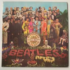 Tumnagel för auktion "THE BEATLES - Sgt. Pepper’s Lonely Hearts Club Band - LP +Insert - UK Press 1973"