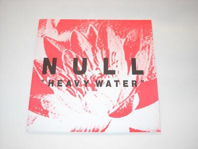 Tumnagel för auktion "NULL - HEAVY WATER (7")  ELECTRO / INDUSTRI"
