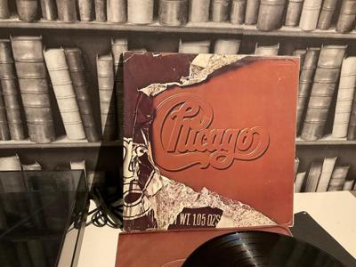 Tumnagel för auktion "CHICAGO X, från 1976 vinyl LP"