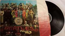 Tumnagel för auktion "LP: BEATLES - SGT. PEPPERS LONELY HEARTS CLUB BAND. PGS 7027. 1967. UK."