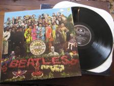 Tumnagel för auktion "Sgt. Peppers Lonely Hearts Club Band. Made in Sweden. 1967. "