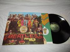 Tumnagel för auktion "THE BEATLES LP SGT PEPPERS LONELY HEARTS CLUB BAND"