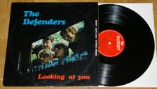 Tumnagel för auktion "The Defenders - Looking at you - Dansk garage beat 1966 - Sällsynt 1a press"