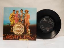 Tumnagel för auktion "BEATLES - SGT. PEPPER'S LONELY HEARTS CLUB BAND - UK"