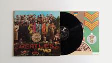 Tumnagel för auktion "The Beatles - Sgt Peppers Lonely Hearts Club Band (UK LP)"