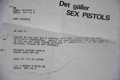 Tumnagel för auktion "SEX PISTOLS - Anarchy in the UK - og UK Chris Thomas miscredit - med unikt brev!"
