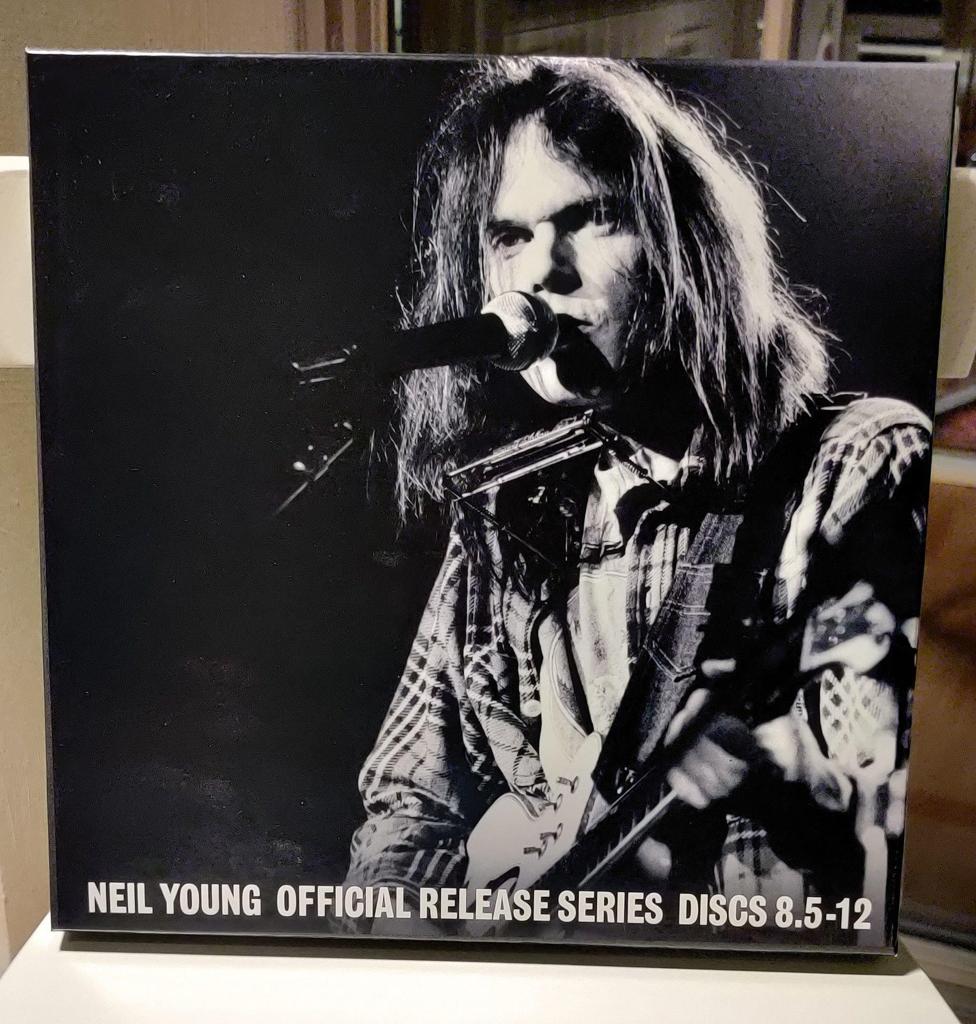 Neil Young LP Archives Series BOX - Vinylkoll