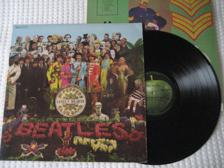 Tumnagel för auktion "The Beatles Sgt. Peppers Lonely Hearts Club Band LP"