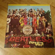 Tumnagel för auktion "The Beatles, Sgt. Peppers Lonely Hearts Club Band, LP 1967."