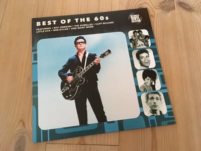 Tumnagel för auktion "BEST OF THE 60 NY Roy Orbison Cliff Richard Little Eva Bob Dylan The Shirelles"